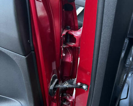 Красный Пежо 308, объемом двигателя 1.6 л и пробегом 159 тыс. км за 5500 $, фото 40 на Automoto.ua