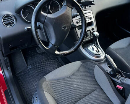 Красный Пежо 308, объемом двигателя 1.6 л и пробегом 159 тыс. км за 5500 $, фото 23 на Automoto.ua