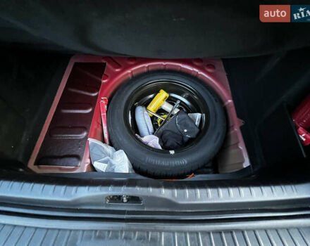 Красный Пежо 308, объемом двигателя 1.6 л и пробегом 159 тыс. км за 5500 $, фото 44 на Automoto.ua
