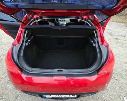 Красный Пежо 308, объемом двигателя 1.6 л и пробегом 97 тыс. км за 6500 $, фото 11 на Automoto.ua