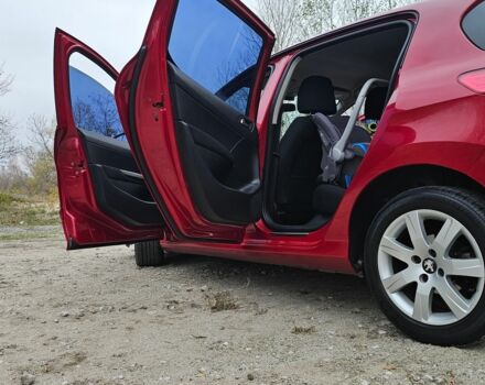 Красный Пежо 308, объемом двигателя 1.6 л и пробегом 97 тыс. км за 6500 $, фото 13 на Automoto.ua