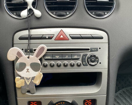 Красный Пежо 308, объемом двигателя 1.6 л и пробегом 125 тыс. км за 8000 $, фото 11 на Automoto.ua