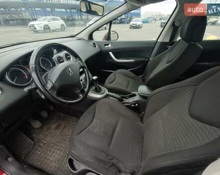 Красный Пежо 308, объемом двигателя 1.6 л и пробегом 280 тыс. км за 4800 $, фото 14 на Automoto.ua
