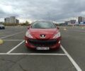 Красный Пежо 308, объемом двигателя 1.6 л и пробегом 380 тыс. км за 4800 $, фото 1 на Automoto.ua