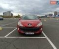 Красный Пежо 308, объемом двигателя 1.6 л и пробегом 280 тыс. км за 4800 $, фото 1 на Automoto.ua