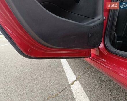 Красный Пежо 308, объемом двигателя 1.6 л и пробегом 280 тыс. км за 4800 $, фото 21 на Automoto.ua