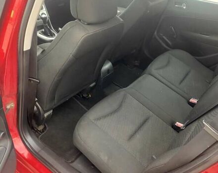 Красный Пежо 308, объемом двигателя 1.4 л и пробегом 279 тыс. км за 3700 $, фото 11 на Automoto.ua
