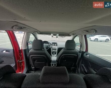 Красный Пежо 308, объемом двигателя 1.6 л и пробегом 280 тыс. км за 4800 $, фото 17 на Automoto.ua