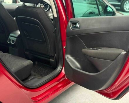 Красный Пежо 308, объемом двигателя 1.6 л и пробегом 224 тыс. км за 4400 $, фото 17 на Automoto.ua