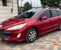 Красный Пежо 308, объемом двигателя 1.6 л и пробегом 320 тыс. км за 5700 $, фото 2 на Automoto.ua