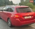 Красный Пежо 308, объемом двигателя 1.6 л и пробегом 240 тыс. км за 10500 $, фото 4 на Automoto.ua