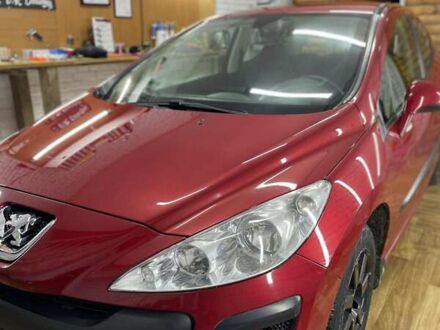 Пежо 308 2008 у Кагарлыке на Automoto.ua Червоний Пежо 308, об'ємом двигуна 1.6 л та пробігом 170 тис. км за 5500 $, фото 1 на Automoto.ua