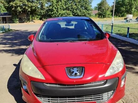 Красный Пежо 308, объемом двигателя 1.6 л и пробегом 144 тыс. км за 4800 $, фото 1 на Automoto.ua