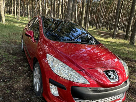 Червоний Пежо 308, об'ємом двигуна 1.6 л та пробігом 118 тис. км за 6200 $, фото 1 на Automoto.ua