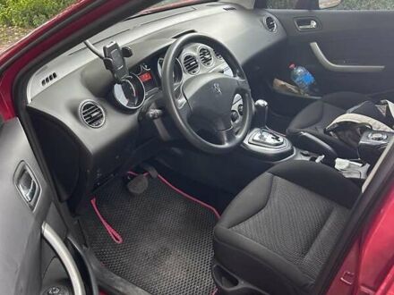 Пежо 308 2010 в Полтаве на Automoto.ua Красный Пежо 308, объемом двигателя 1.6 л и пробегом 92 тыс. км за 6700 $, фото 1 на Automoto.ua