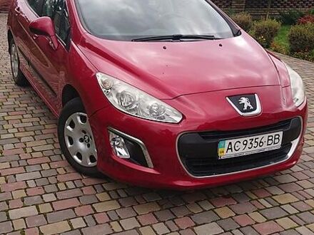 Пежо 308 2011 у Луцьку на Automoto.ua Червоний Пежо 308, об'ємом двигуна 1.6 л та пробігом 70 тис. км за 6100 $, фото 1 на Automoto.ua