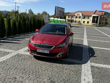 Красный Пежо 308, объемом двигателя 1.6 л и пробегом 130 тыс. км за 13500 $, фото 1 на Automoto.ua