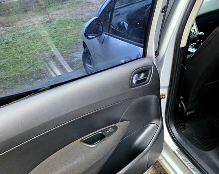 Пежо 308, объемом двигателя 1.6 л и пробегом 212 тыс. км за 4399 $, фото 7 на Automoto.ua