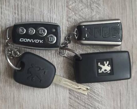 Пежо 308, объемом двигателя 1.6 л и пробегом 172 тыс. км за 5800 $, фото 9 на Automoto.ua