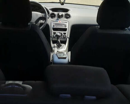 Пежо 308, объемом двигателя 1.6 л и пробегом 172 тыс. км за 5800 $, фото 7 на Automoto.ua