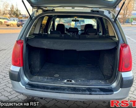 Пежо 308, объемом двигателя 1.4 л и пробегом 295 тыс. км за 3300 $, фото 5 на Automoto.ua