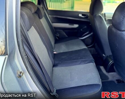 Пежо 308, объемом двигателя 1.4 л и пробегом 295 тыс. км за 3300 $, фото 6 на Automoto.ua