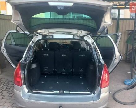 Пежо 308, объемом двигателя 1.6 л и пробегом 240 тыс. км за 5000 $, фото 1 на Automoto.ua