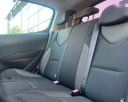 Пежо 308, объемом двигателя 1.6 л и пробегом 265 тыс. км за 6700 $, фото 15 на Automoto.ua