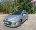 Пежо 308, объемом двигателя 1.6 л и пробегом 246 тыс. км за 7000 $, фото 5 на Automoto.ua
