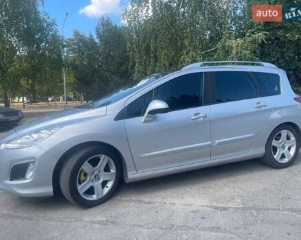 Пежо 308, объемом двигателя 1.6 л и пробегом 246 тыс. км за 7000 $, фото 2 на Automoto.ua