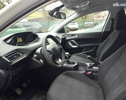Пежо 308, объемом двигателя 1.6 л и пробегом 277 тыс. км за 8600 $, фото 9 на Automoto.ua