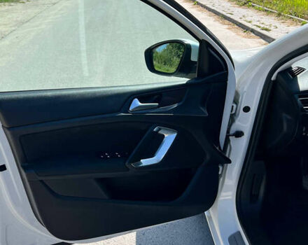 Пежо 308, объемом двигателя 1.6 л и пробегом 198 тыс. км за 8999 $, фото 11 на Automoto.ua