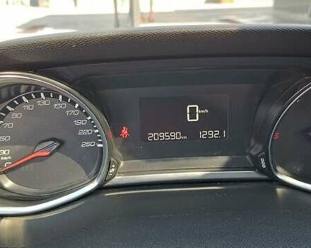 Пежо 308, объемом двигателя 1.56 л и пробегом 210 тыс. км за 10700 $, фото 14 на Automoto.ua