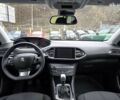 Пежо 308, объемом двигателя 1.6 л и пробегом 277 тыс. км за 8600 $, фото 6 на Automoto.ua