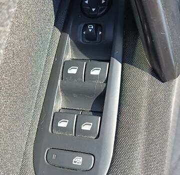 Пежо 308, объемом двигателя 1.56 л и пробегом 210 тыс. км за 10700 $, фото 13 на Automoto.ua