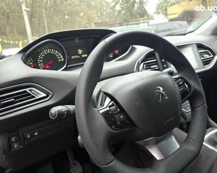 Пежо 308, объемом двигателя 1.6 л и пробегом 277 тыс. км за 8600 $, фото 10 на Automoto.ua