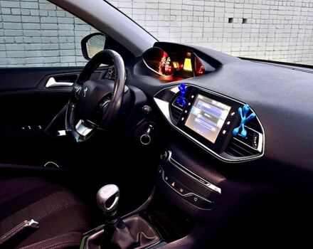 Пежо 308, об'ємом двигуна 1.6 л та пробігом 205 тис. км за 10800 $, фото 11 на Automoto.ua