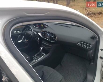 Пежо 308, об'ємом двигуна 1.56 л та пробігом 220 тис. км за 11000 $, фото 11 на Automoto.ua
