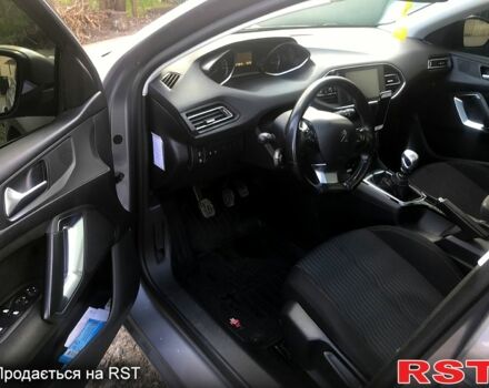 Пежо 308, объемом двигателя 1.6 л и пробегом 260 тыс. км за 11300 $, фото 4 на Automoto.ua