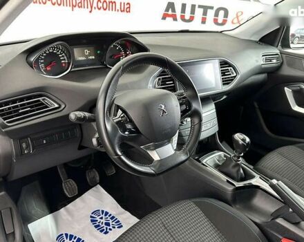 Пежо 308, объемом двигателя 1.5 л и пробегом 179 тыс. км за 11950 $, фото 5 на Automoto.ua