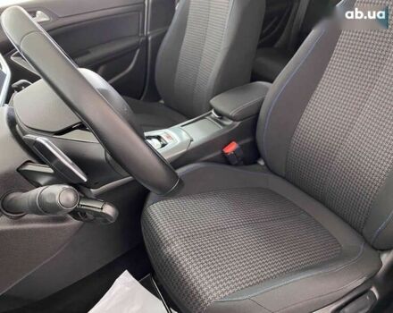 Пежо 308, объемом двигателя 1.5 л и пробегом 162 тыс. км за 13650 $, фото 6 на Automoto.ua