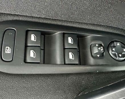 Пежо 308, объемом двигателя 1.5 л и пробегом 179 тыс. км за 11950 $, фото 12 на Automoto.ua