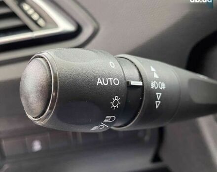 Пежо 308, объемом двигателя 1.5 л и пробегом 162 тыс. км за 13650 $, фото 17 на Automoto.ua