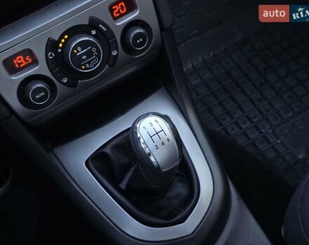 Серый Пежо 308, объемом двигателя 1.6 л и пробегом 169 тыс. км за 4999 $, фото 41 на Automoto.ua