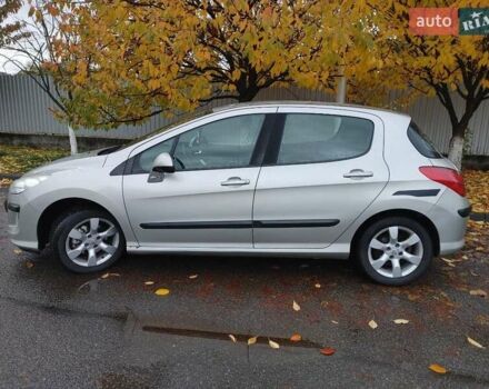 Серый Пежо 308, объемом двигателя 1.6 л и пробегом 250 тыс. км за 4800 $, фото 4 на Automoto.ua