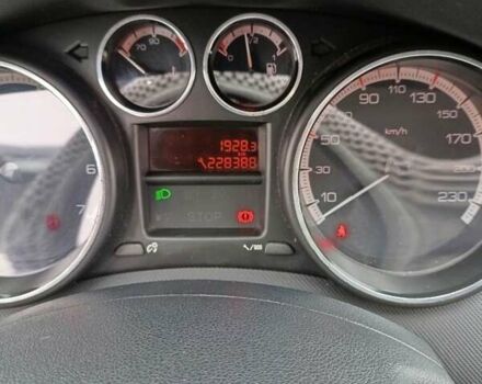 Серый Пежо 308, объемом двигателя 1.6 л и пробегом 228 тыс. км за 5100 $, фото 13 на Automoto.ua