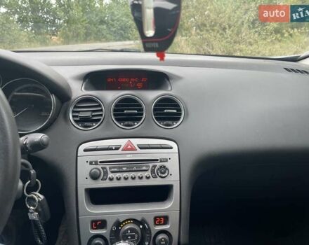 Серый Пежо 308, объемом двигателя 1.6 л и пробегом 188 тыс. км за 4300 $, фото 7 на Automoto.ua