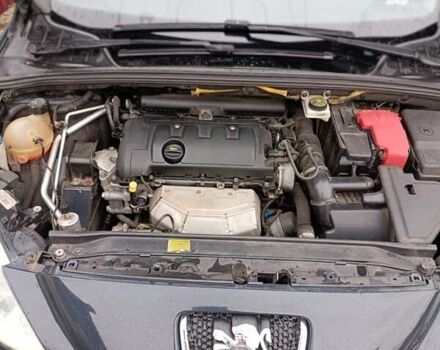 Серый Пежо 308, объемом двигателя 1.6 л и пробегом 228 тыс. км за 5100 $, фото 4 на Automoto.ua