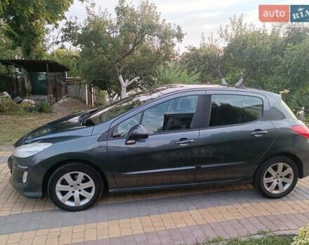 Серый Пежо 308, объемом двигателя 1.4 л и пробегом 252 тыс. км за 4800 $, фото 2 на Automoto.ua