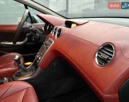 Серый Пежо 308, объемом двигателя 1.6 л и пробегом 270 тыс. км за 6190 $, фото 32 на Automoto.ua